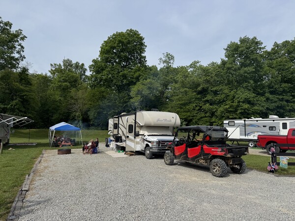 RV 303 40x80 site Photo 3